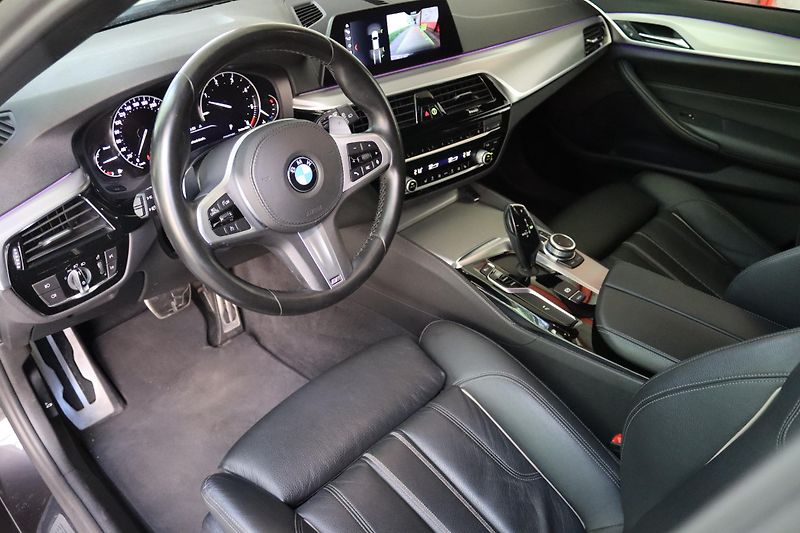 BMW Řada 5 530D XDRIVE TOUR G31 M-PAKET  - fotka 20 z 50
