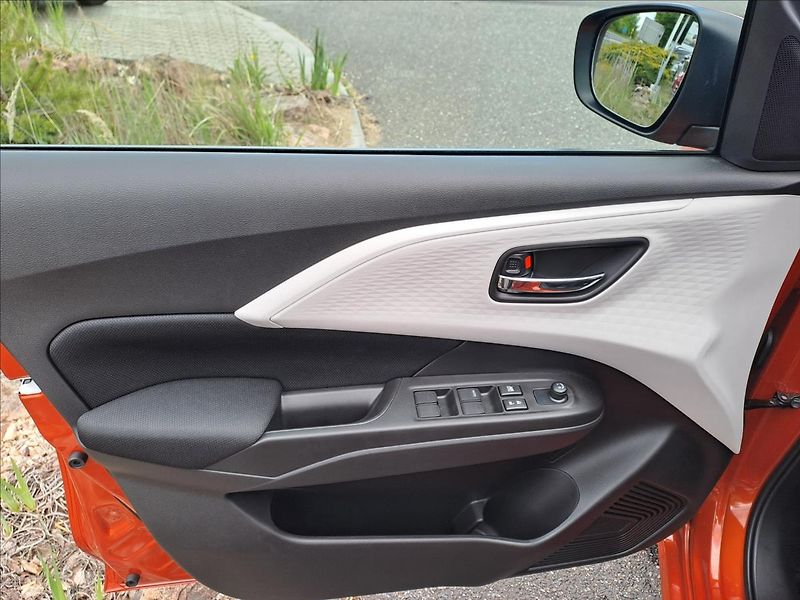 Suzuki Swift (2026) 1,2 PREMIUM HYBRID - fotka 9 z 18