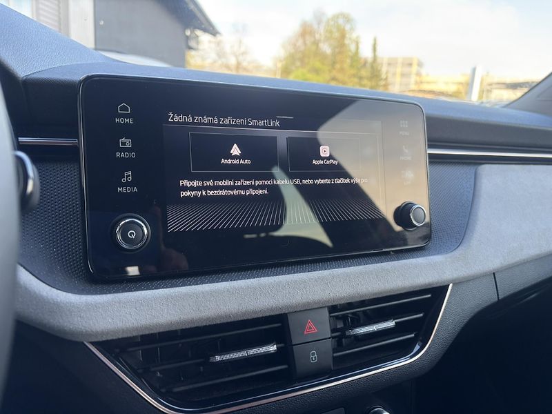 Škoda Scala 1.0TSi Top Selrction 85kW - fotka 21 z 23