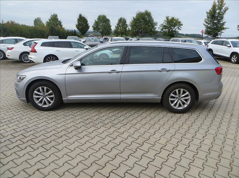 Volkswagen Passat 2,0 TDI 110kW Business DSG ČR - fotka 4 z 28