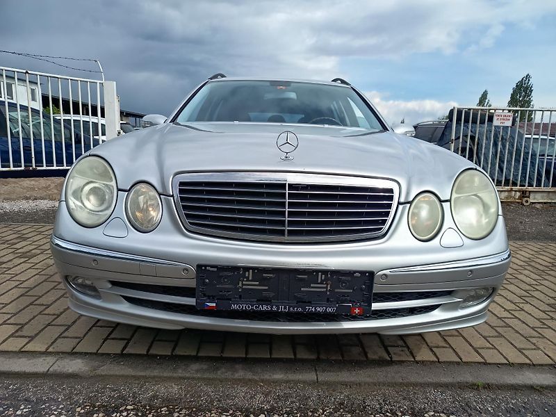 Mercedes-Benz Třídy E (2004) 3.2 165kw - fotka 1 z 40
