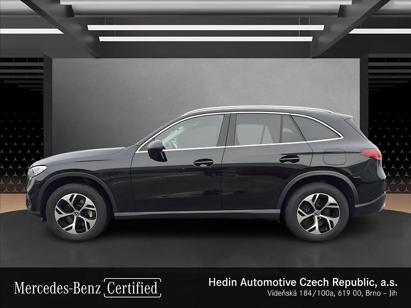 Mercedes-Benz GLC 300e 4M Avantgarde - fotka 2 z 29