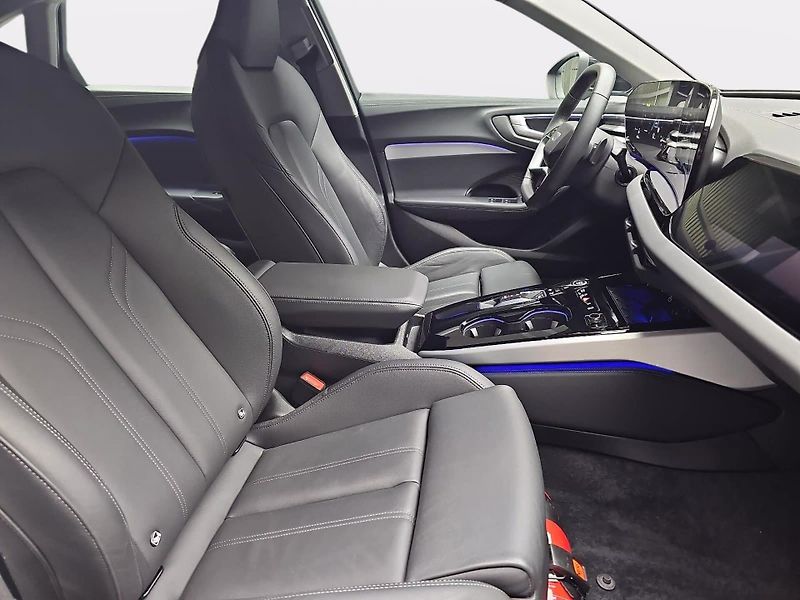 Audi A5 TFSI quattro 360 Kůže Matrix - fotka 7 z 15