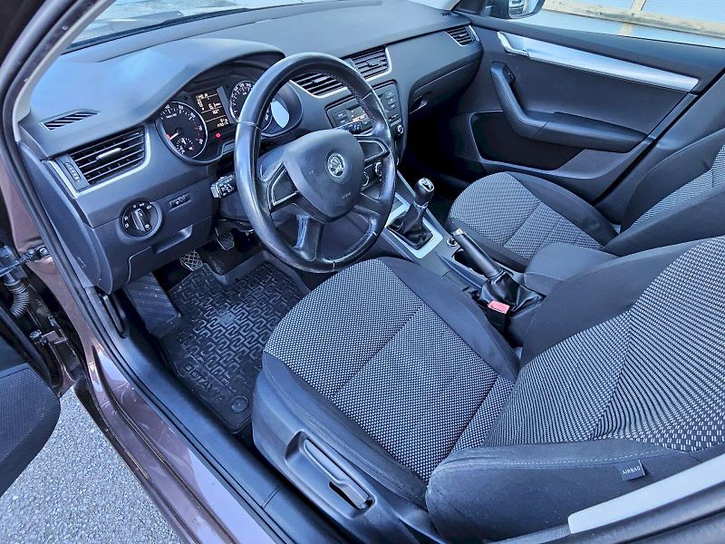 Škoda Octavia (2013) Ambition 1,2TSI - fotka 11 z 22