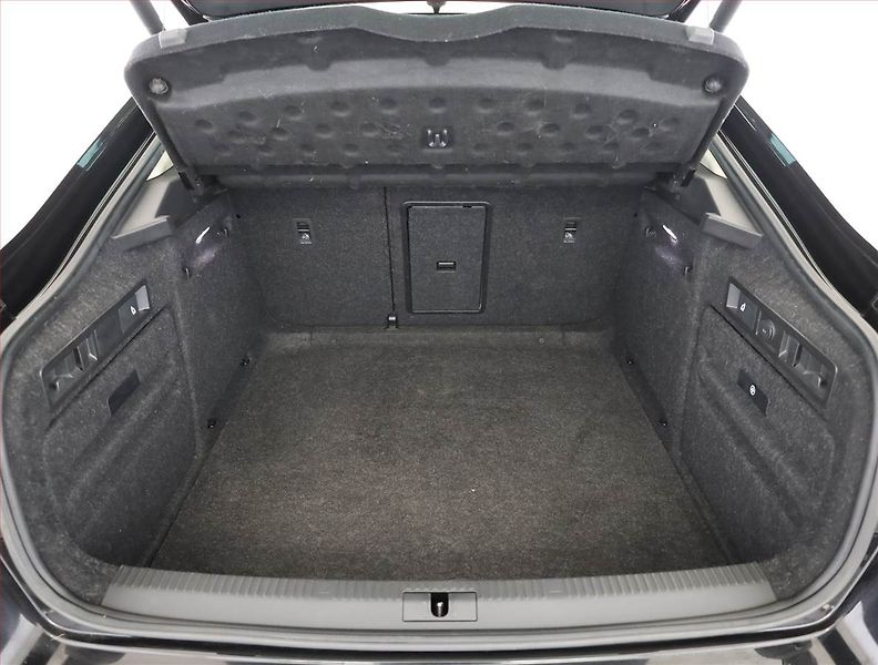 Škoda Superb (2021) Style 2.0 TDI - fotka 19 z 20
