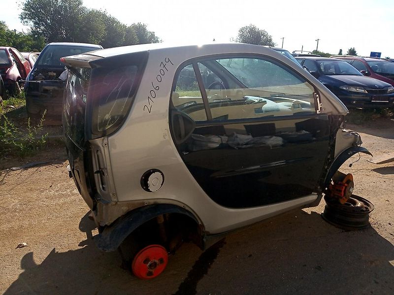 Smart Fortwo 0.6 NÁHRADNÍ DÍLY - fotka 3 z 6