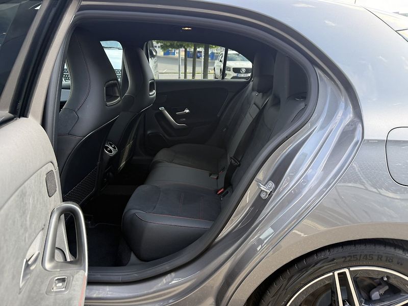 Mercedes-Benz Třídy A (2026) 200 - fotka 12 z 39