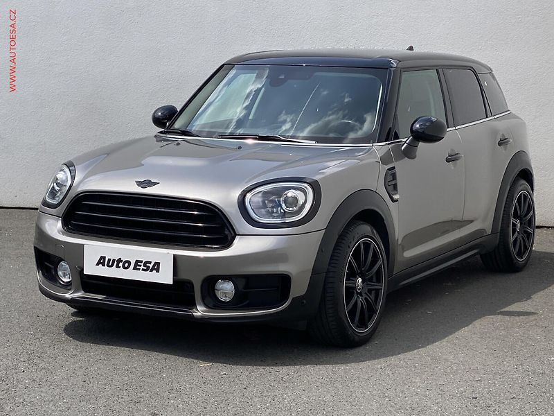 Mini Countryman (2017) 2.0 D 4x4, AT, navi, park - fotka 3 z 21
