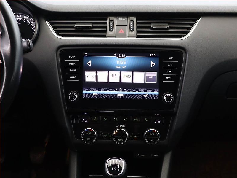 Škoda Octavia (2017) Style 1.4 TSI CNG, Serv.kniha - fotka 10 z 18