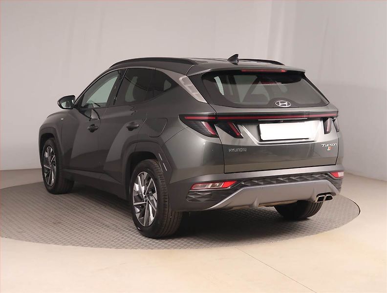 Hyundai Tucson (2021) 1.6 T-GDI 48V MHEV - fotka 4 z 17