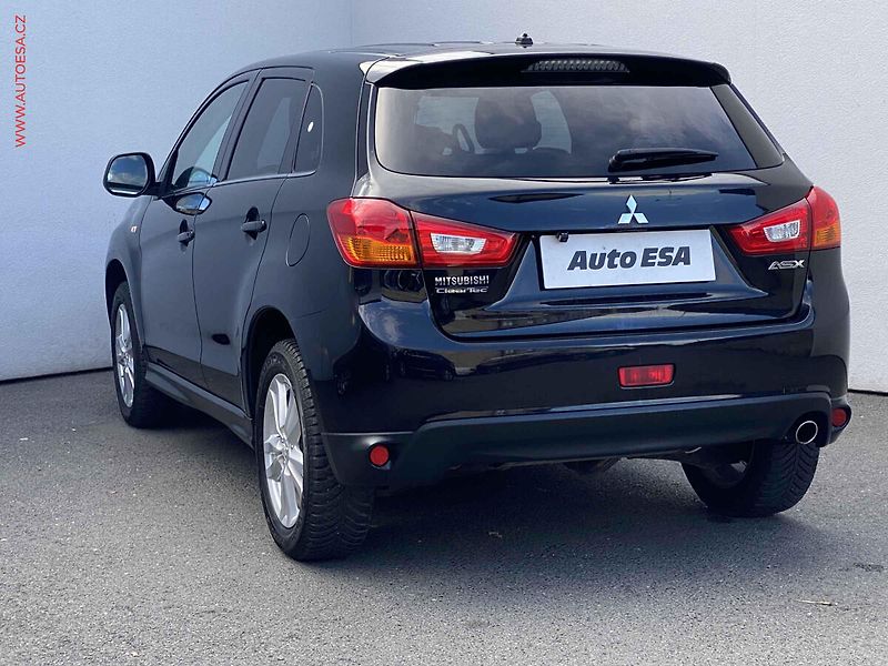 Mitsubishi ASX (2013) 1.8 Di-D, AC, tempo - fotka 6 z 16