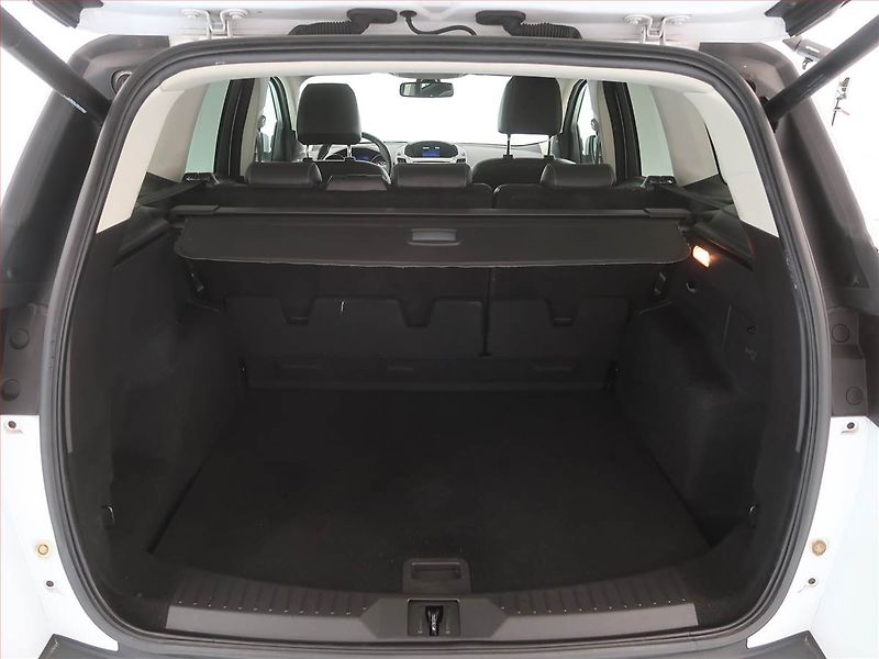 Ford Kuga (2013) Titanium 2.0 TDCi, 4X4 - fotka 13 z 17