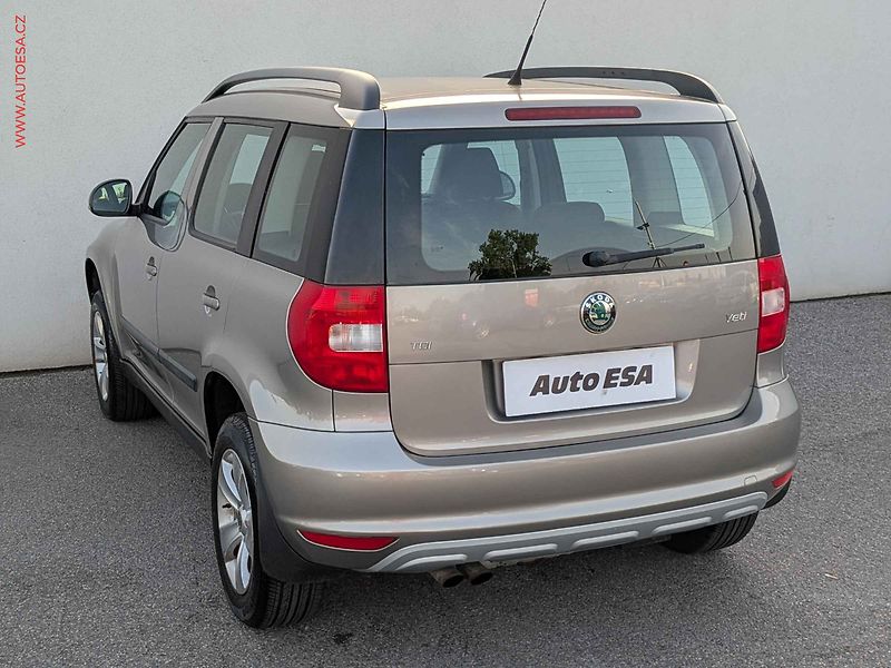 Škoda Yeti (2009) 2.0 TDi, ČR, Klima - fotka 6 z 14