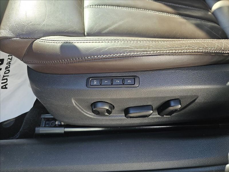 Škoda Superb 3 2,0TDi Laurin & Klement - fotka 15 z 46