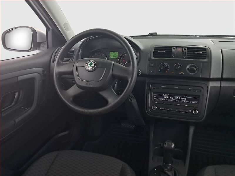Škoda Fabia (2011) 1.2 TSI, Automat, Serv.kniha - fotka 7 z 15