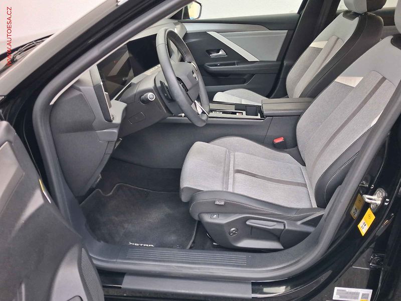 Opel Astra (2023) 1.2T, Elegance, AT, LED, - fotka 9 z 20
