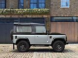 Land Rover Defender Autobiography.