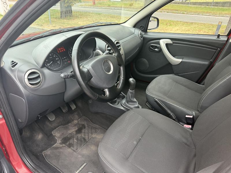 Dacia Sandero 1.5DCi - fotka 3 z 9