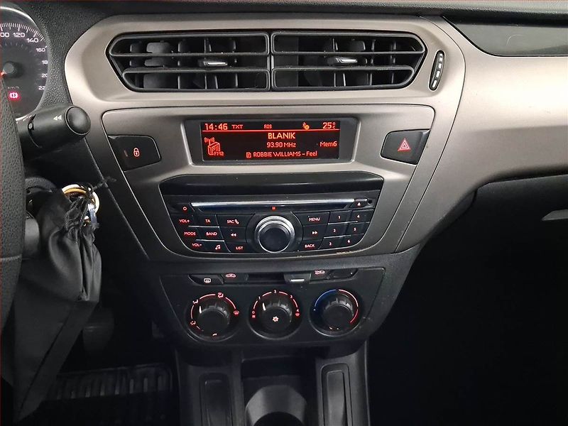 Peugeot 301 (2018) 1.2 PureTech, Tempomat - fotka 12 z 18