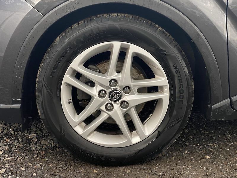 Toyota C-HR 1.8HSD, ČR-1m, Comfort, záruka - fotka 9 z 32