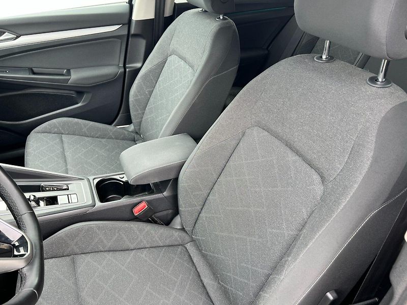 Volkswagen Golf (2020) 2.0TDi 110kW! DSG! Navigace! - fotka 14 z 31