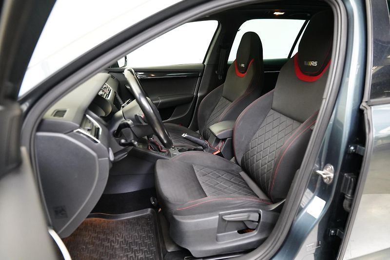 Škoda Octavia - fotka 11 z 33