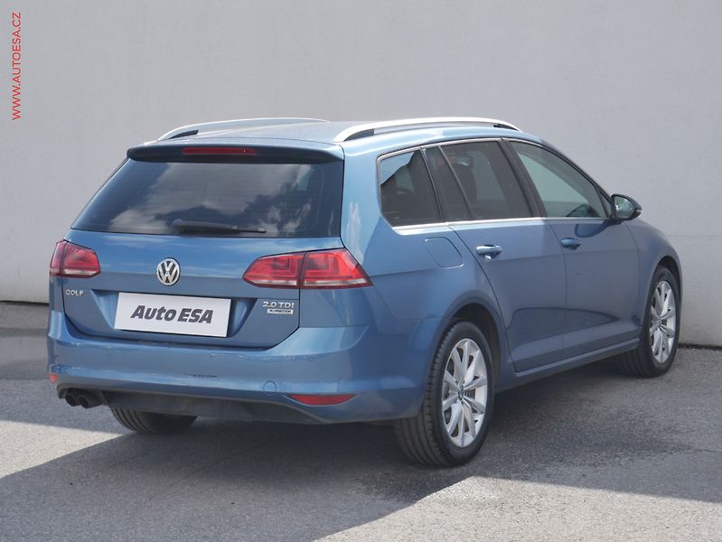 Volkswagen Golf (2015) 2.0TDi, 1.maj,ČR, Highline - fotka 4 z 22