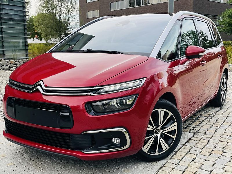 Citroën Grand C4 Picasso 2.0HDi MANUÁL TAŽNÉ SERVISKA - fotka 1 z 38