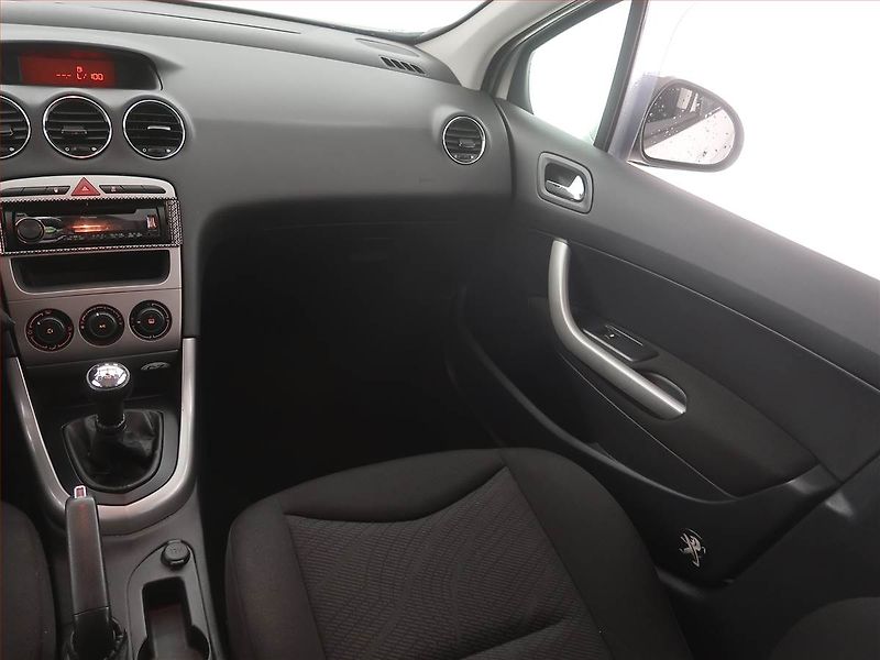 Peugeot 308 (2013) Active 1.6 HDi, po STK - fotka 8 z 16