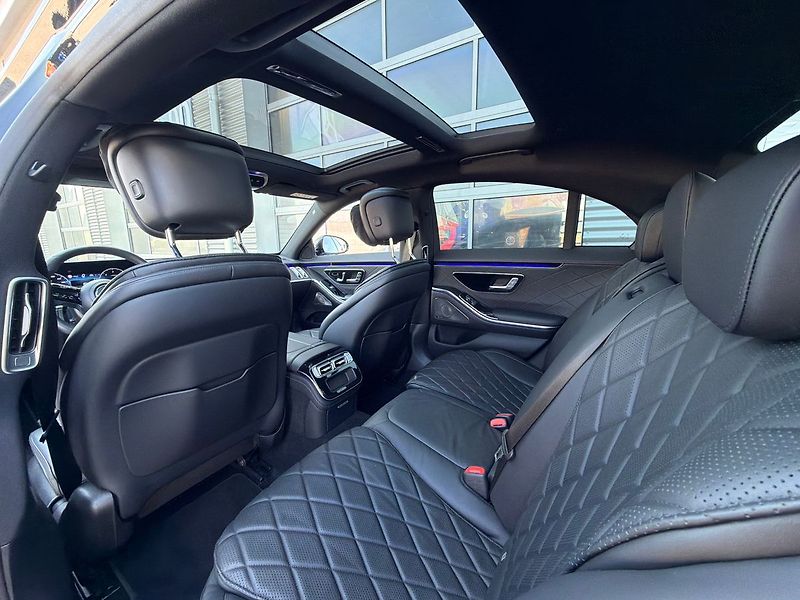 Mercedes-Benz Třídy S 400 d 4MATIC - fotka 27 z 41