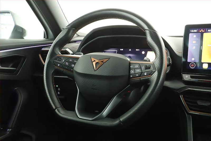 Cupra Formentor (2022) 1.5 TSI - fotka 8 z 15