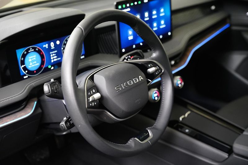 Škoda Superb - fotka 14 z 30