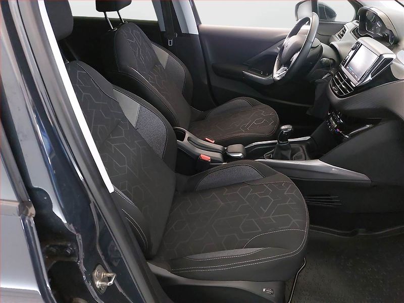 Peugeot 2008 (2019) 1.5 BlueHDi, ČR,1.maj - fotka 7 z 14