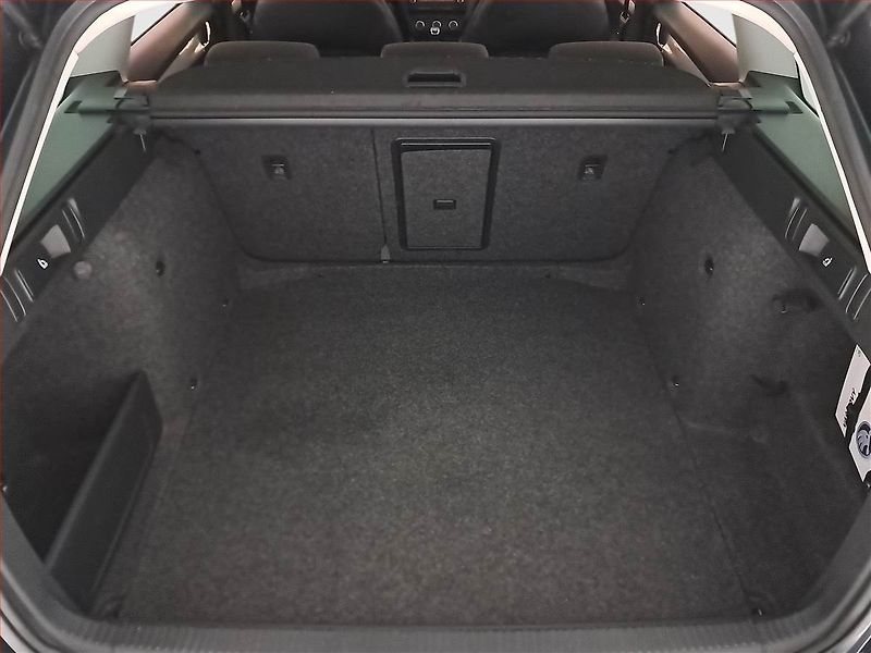 Škoda Octavia (2016) 1.6 TDI, Serv.kniha, Xenony - fotka 14 z 16