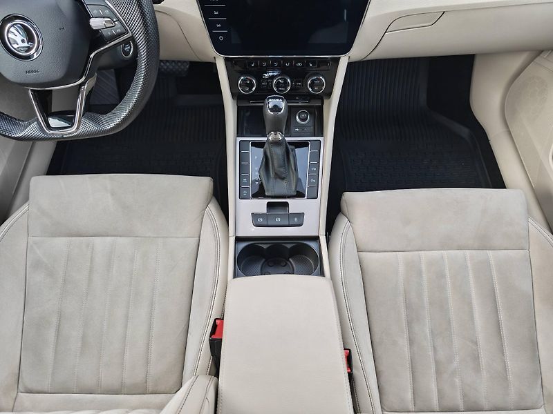 Škoda Superb Style 7DSG 1,5TSI - fotka 9 z 24