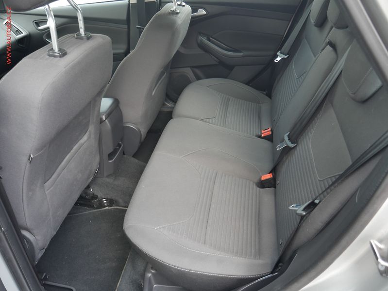 Ford Focus (2017) 1.5 EB, ČR, Titanium - fotka 10 z 18