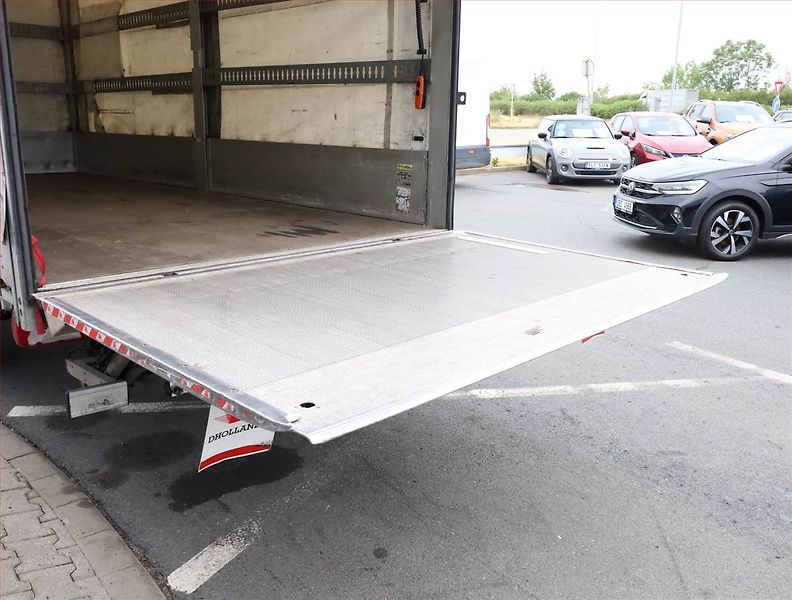 Mercedes-Benz Sprinter (2019) 316 CDI, Valník, 22m3, ČR - fotka 19 z 21