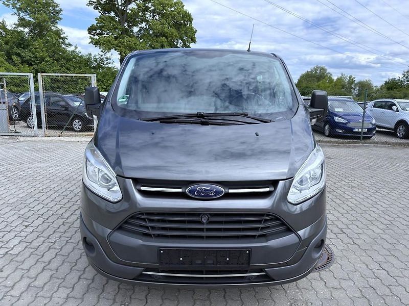 Ford Transit Custom 2.0 TDCi 96 kW 6 míst - fotka 2 z 20