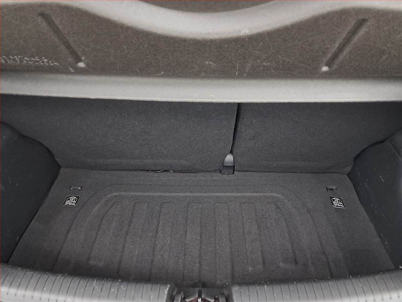 Hyundai i10 (2015) 1.0, ČR,1.maj, Tempomat - fotka 13 z 15