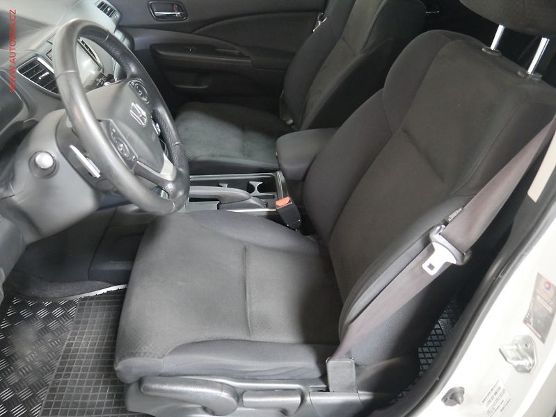 Honda CR-V (2017) 1.6 DTEC 4x4, 1.maj,ČR - fotka 9 z 25