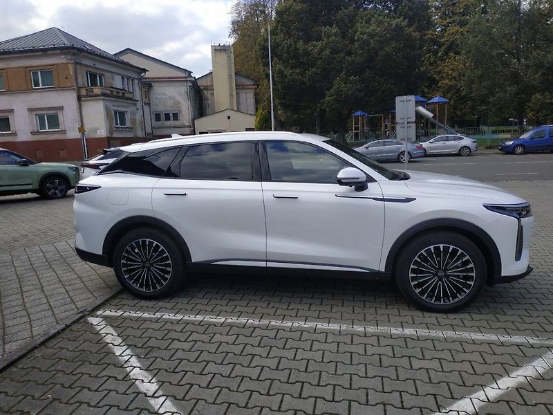 Omoda 9 1.5 Premium, PHEV, AT, SKLADEM - fotka 4 z 34
