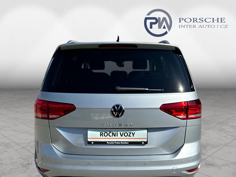 Volkswagen Touran People 1,5 TSI - fotka 5 z 24