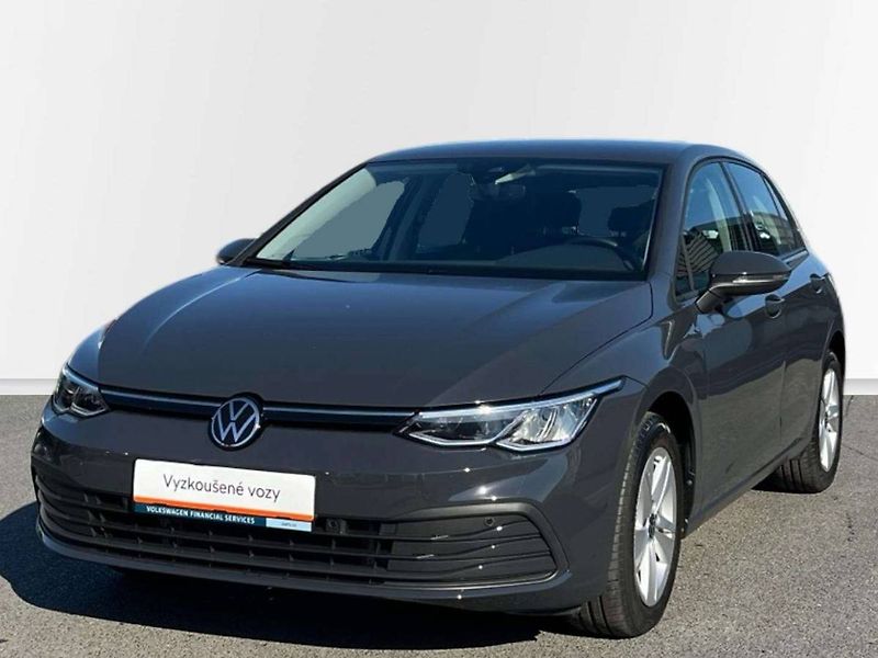 Volkswagen Golf (2023) 1.5 TSI Life - fotka 19 z 20