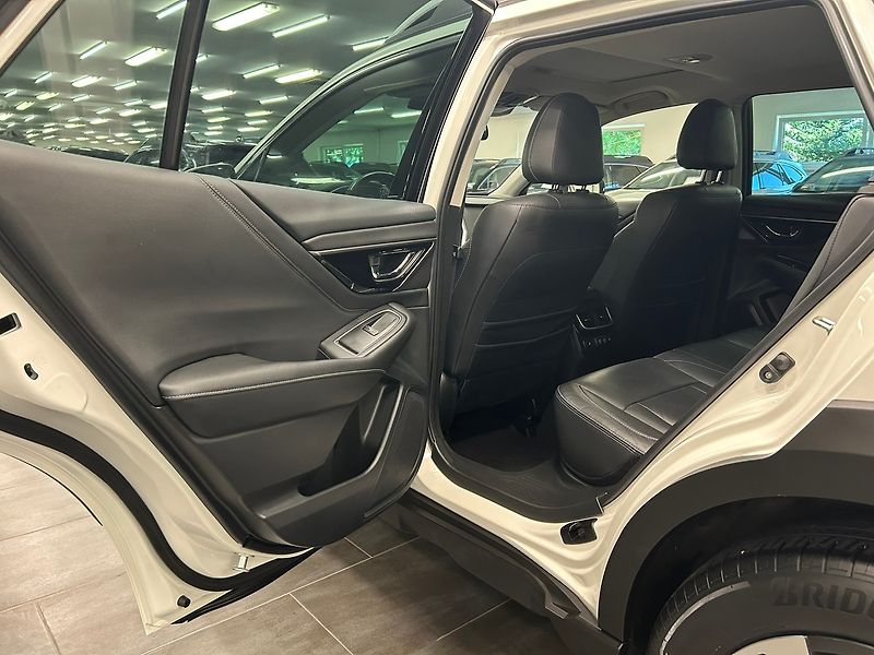 Subaru Outback (2023) 2.5 TOURING 2023 | Záruka - fotka 20 z 53