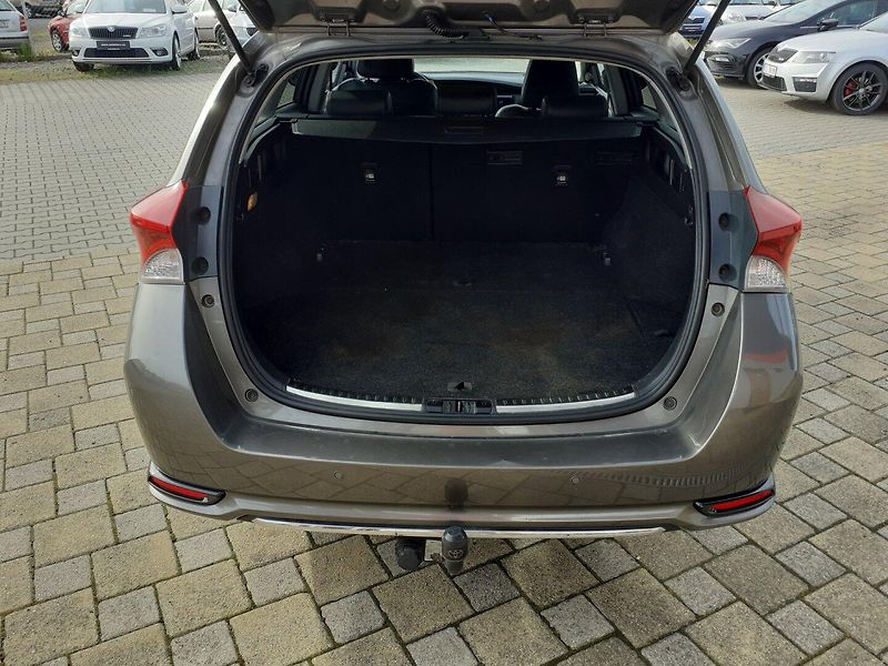Toyota Auris (2018) 1.6 i Valvematic  AUTOMAT - fotka 26 z 42