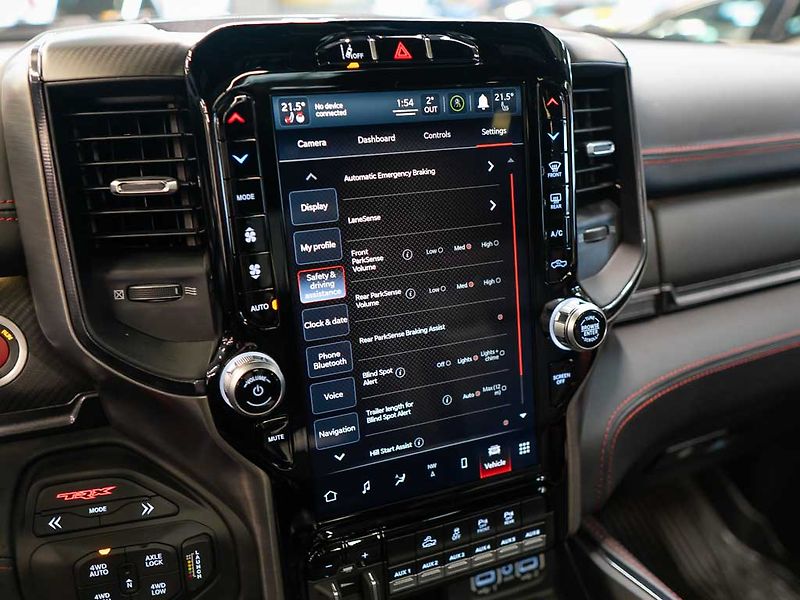 Dodge RAM (2022) 6.2 TRX Harman Kardon, Head Up - fotka 28 z 38