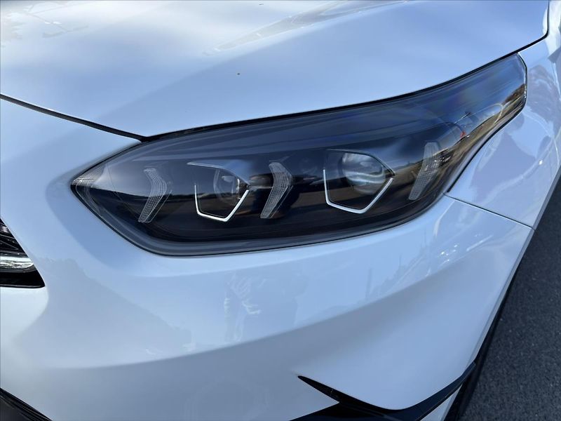 Kia Ceed 1,5 TGDi AT TOP ZÁRUKA ADAPTIV - fotka 38 z 45