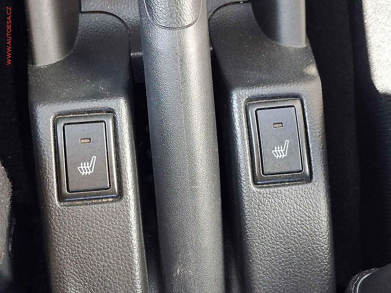 Suzuki Swift (2021) 1.4 BJet, Sport, LED, navi - fotka 15 z 21