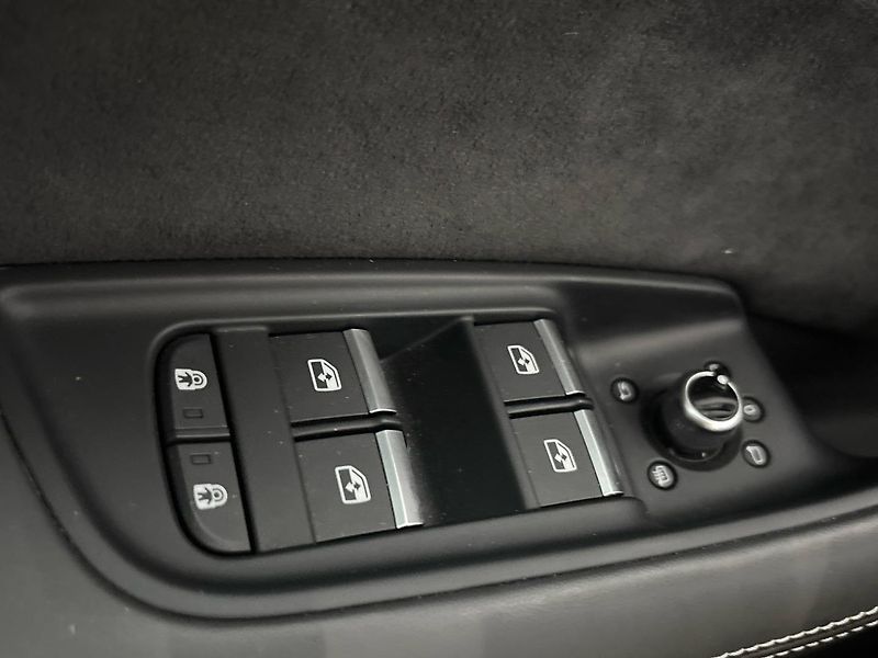Audi Q7 60 S-Line quattro - fotka 21 z 31