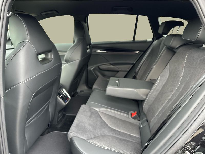 Škoda Enyaq 85 82 kWh 210 kW Sportline - fotka 12 z 23